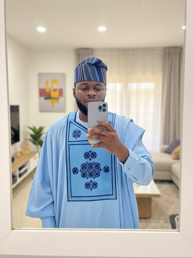 Holyfounder's tweet image. No risk no story 😷