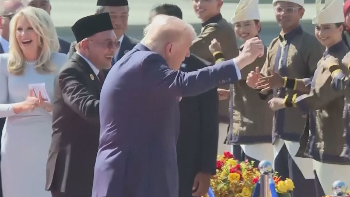 ONL_Bewegtteaser_Trump_Tanz_ONL_Bewegtteaser_Trump_Tanz to.welt.de/cRirSXn