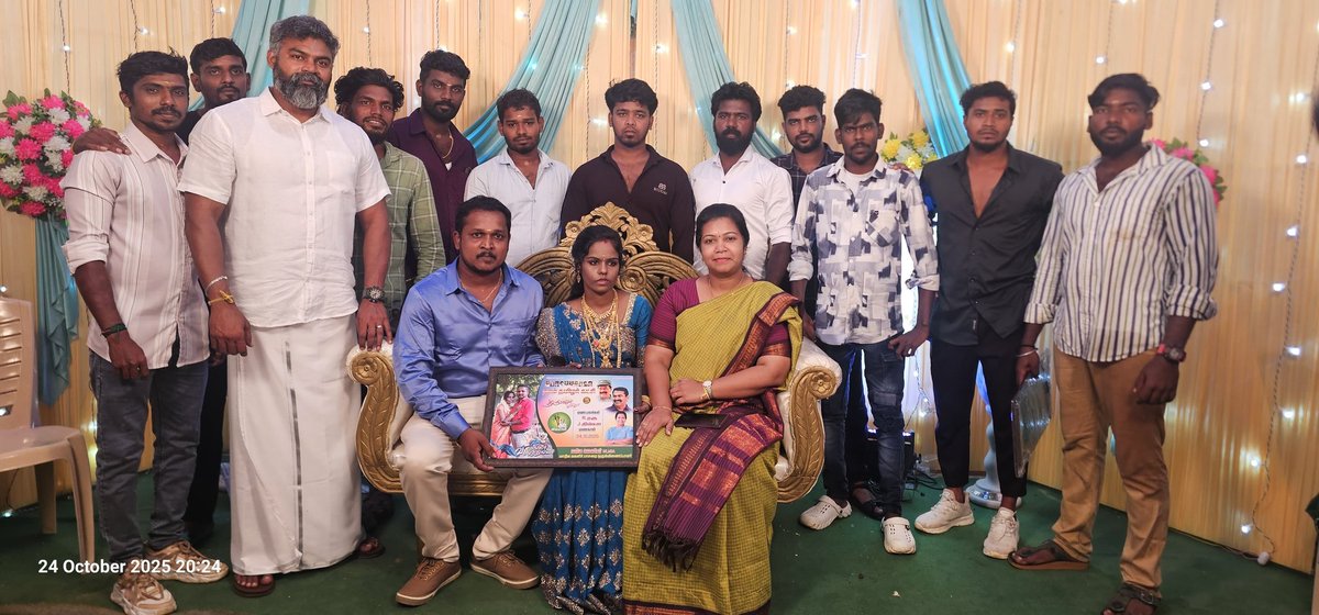 நாம் தமிழர் கட்சி அகஸ்தீஸ்வரம் மேற்கு மாவட்டம், புத்தளம் பேரூராட்சி  உறவு ரகு மற்றும் திவ்யா ஆகியோரின் திருமண விழாவில் கட்சி பொறுப்பாளர்கள் மற்றும் உறவுகளுடன் கலந்து கொண்டோம். புதுமண இணையர் அன்பும் அறமும் கொண்டு நெடுவாழ்வு வாழ வாழ்த்துகள் 💖
<a href="/NaamTamilarOrg/">நாம் தமிழர் கட்சி | Naam Tamilar Katchi</a>
#MariaJennifer