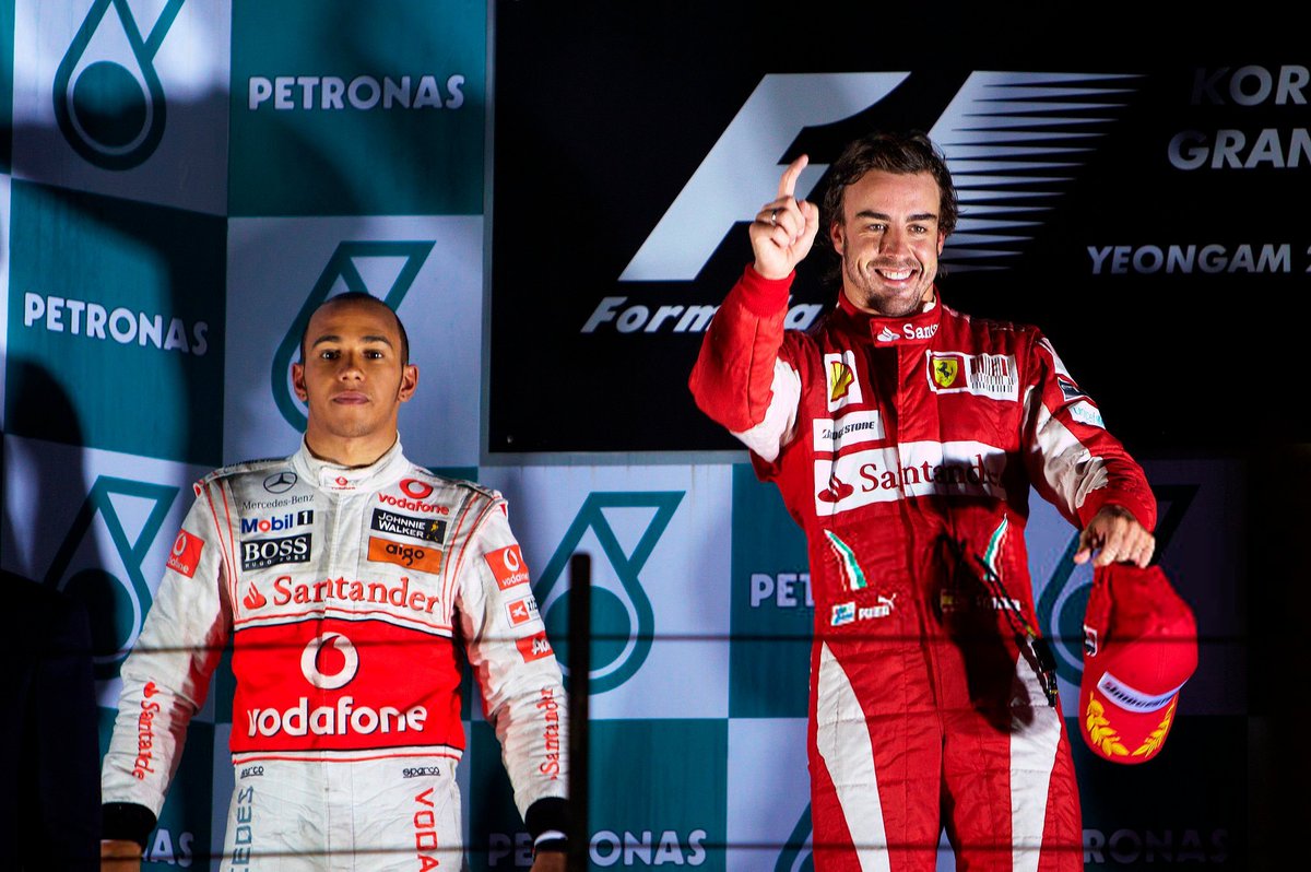 FormulaDirecta's tweet image. 🚨 Gabriel Bortoleto considera injusto que se compare a Fernando Alonso con otros pilotos que tienen más Mundiales:

👉 "¿No fue Mercedes el que ganó ocho años seguidos? Y luego, con el nuevo reglamento, desarrollaron un coche completamente equivocado. ¿Cómo puedes saber eso de…