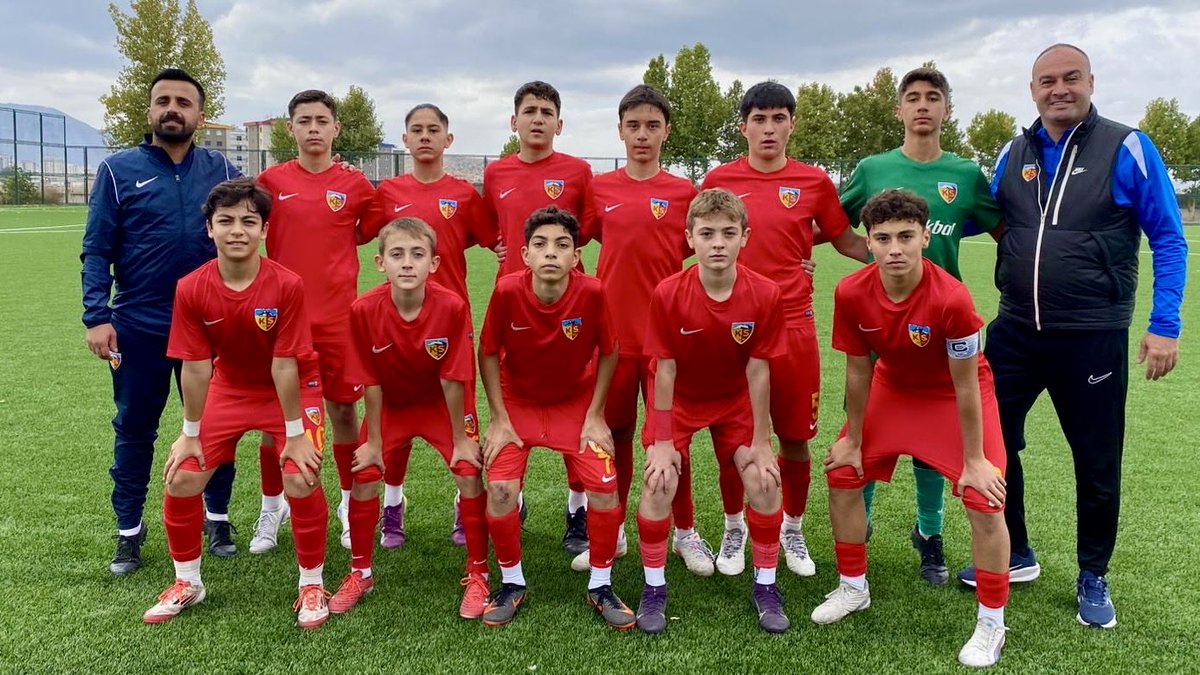 🏆 U14 Gelişim Ligi 7. Hafta
🔚 Maç Sonucu
🔴 Zecorner Kayserispor: 3
⚪️ Gençlerbirliği: 1
⚽️ Gollerimiz
15’ Turan Odacı
28’ Göktuğ Arık 
70’ Halil Efe Deniz