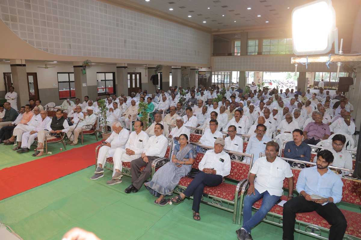 Honoured to speak on “Soil Health &amp; Continuity in Production” at Mahabeej’s Golden Jubilee &amp; Rabi 2025-26 Workshop at Akola.
Grateful for presence of Hon. MP Anupji Dhotre, Buwaneshwari s IAS MD, officials &amp; farmers &amp; forenriching discussion on sustaining our soil for the future.