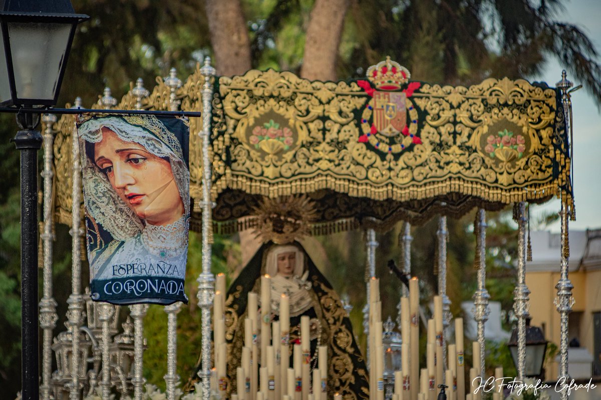 Esperanza Coronada
<a href="/ExpiracionSF/">Hermandad de la Expiración SF (Cuenta Oficial)</a>