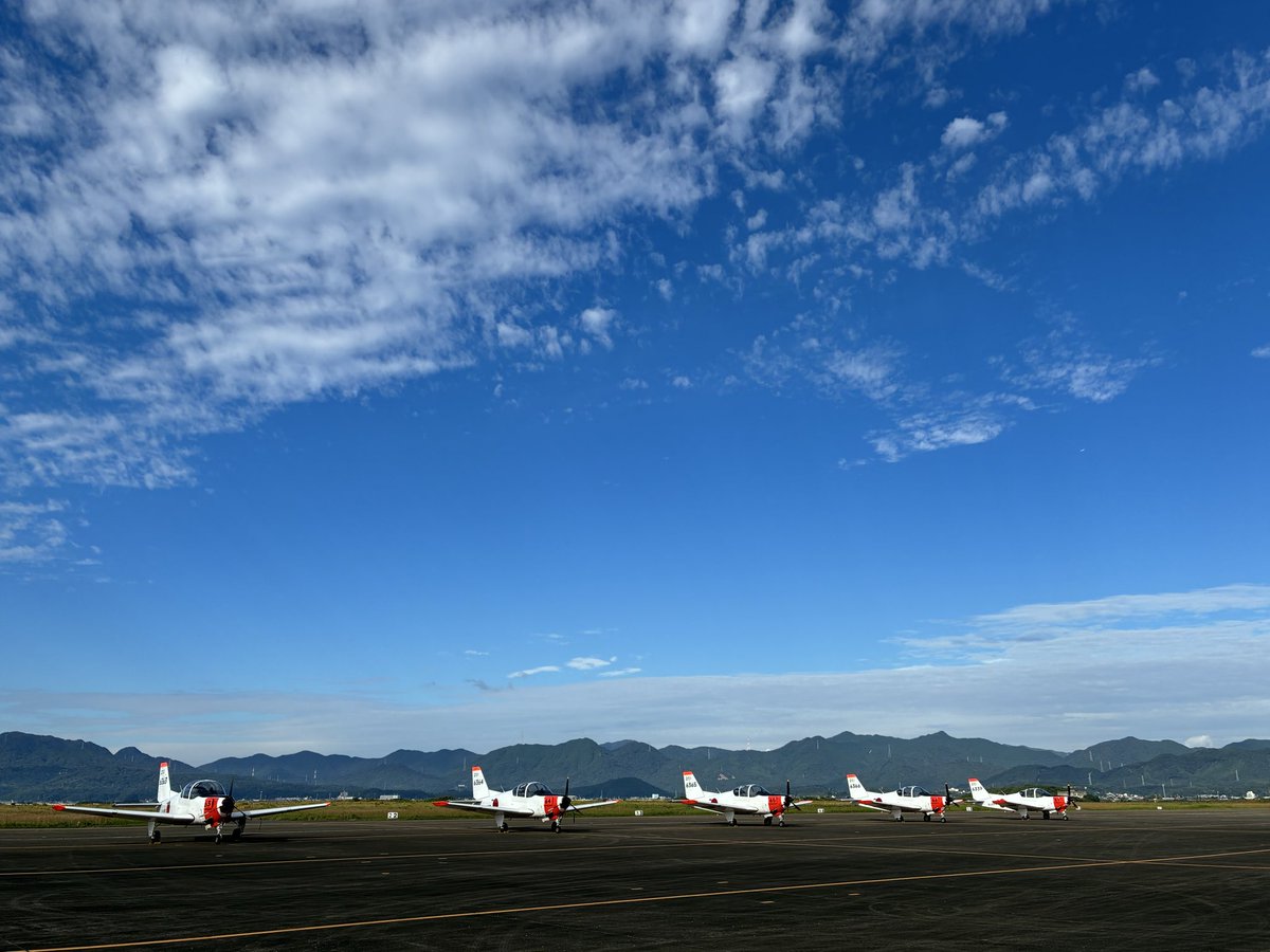 helisimcar's tweet photo. #小月航空基地祭 スウェルフェスタ2025

#ホワイトアローズ の地元

#whitearrows #t5
#スウェルフェスタ2025 #小月 #小月航空祭 #航空祭 #小月航空基地 #小月基地 #海上自衛隊 #海自 #陸上自衛隊 #陸自 #海上保安庁 #海保

#ヘリシミュカー #ヘリコプター #シミュレーター https://t.co/Q91BN6oid7