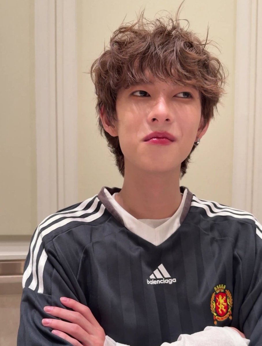 ppoohktlover's tweet image. He's just the cutest boy in the whole world. we need to bubble wrap him and keep him safe forever🥹💗
#FriendlyMeSportsxPooh
#ppoohkt @ppoohkt