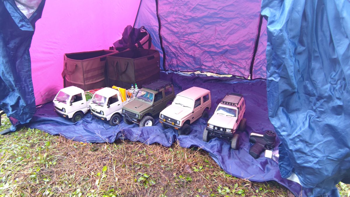 TREKCAPWORKSR's tweet photo. RAYWOODCUP
めっちゃ楽しかったわぁ♪
あれ?また2台半増えた(;´∀`)
タイムアタック
3位入って水色C74GET♪
MN99S黄はジャンク市で捕獲
さ、また寝れない日が続きそうだ(;´∀`)
#WPLJAPAN
#RAYWOOD
#RAYWOODCUP
#リトルRC
#D12 #D14 #C54ー1 #C74 #MN99S https://t.co/4ZTPbUwdEX
