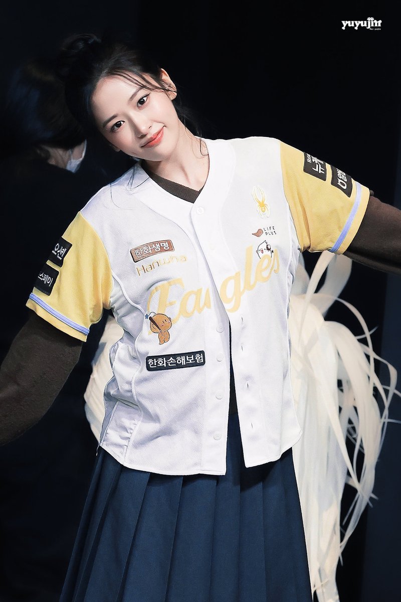 yuyujin230901's tweet image. 251025
BR팬사인회
#안유진 #ユジン
#ANYUJIN #아이브 #IVE #YUJIN