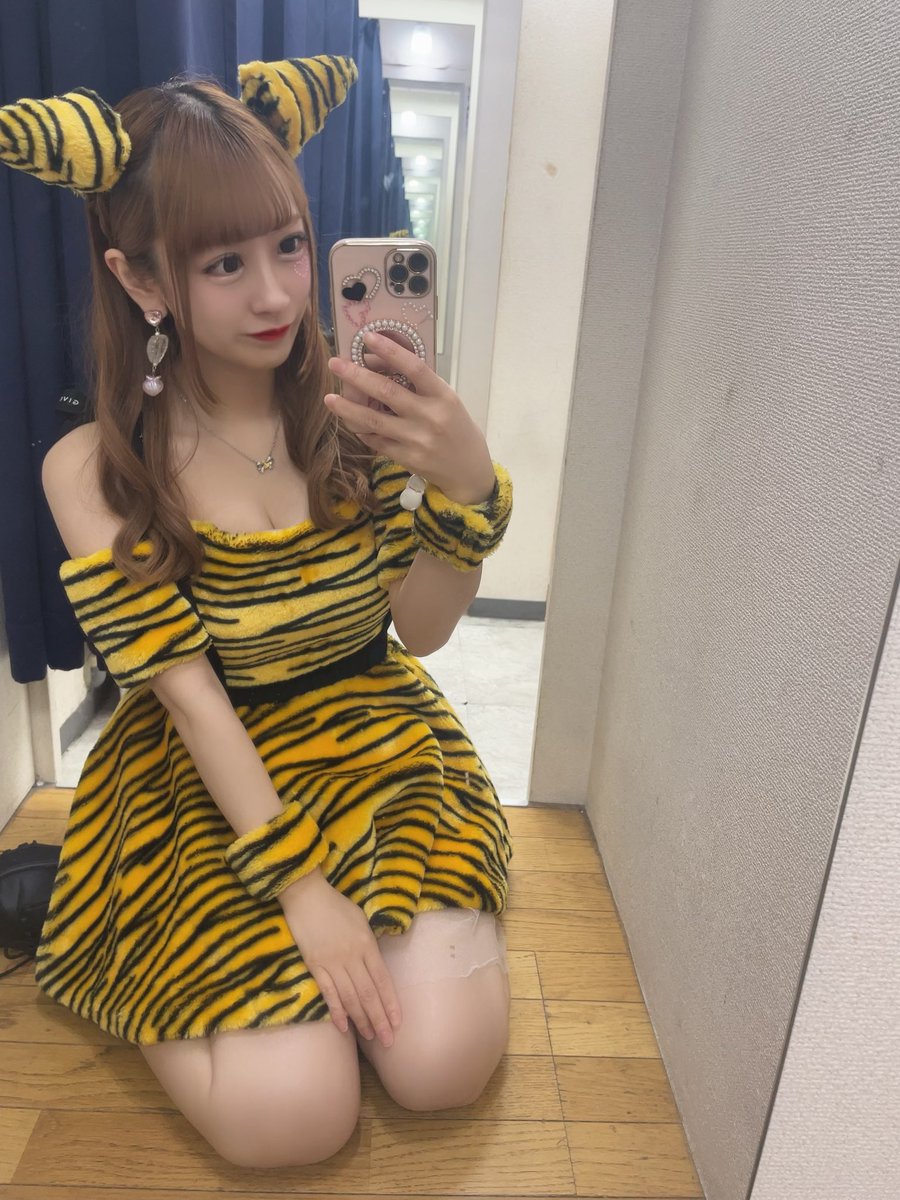 ダンスホール新世紀ありがとうございました🐯💕💕💕ラムなぎ〜🐯💕💕💕

この二日間たくさんの方と会えて嬉しかったー！！！！♡

大事にされてるの嬉しい♡

来週からもう11月。

あっという間に12月になっちゃう...🥲

会える時間1つ1つ大事に過ごそー！！！

11月もいっぱい会えますように🥰🫶