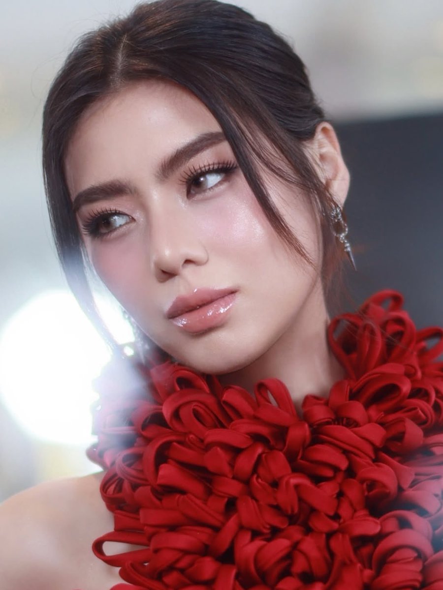 ۟ (@mikhasfeed) on Twitter photo 