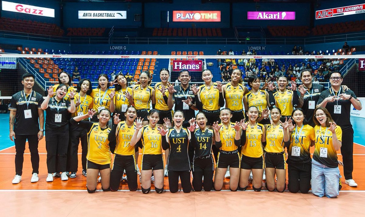 UST POWERS INTO THE FINALS! 💛🐯

The Golden Tigresses cruise past Adamson in straight sets (25–22, 25–22, 25–20) to secure their spot in the #ShakeysSuperLeague Finals!

UST now gears up for a highly anticipated title showdown against NU for the SSL 2025 crown. 🔥🏐 #SSL2025