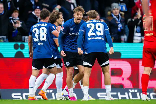 ArminiaARG's tweet photo. 📸 Postales del gran triunfo de Arminia ante Elversberg.

#DSCELV https://t.co/YTfRbofrxg