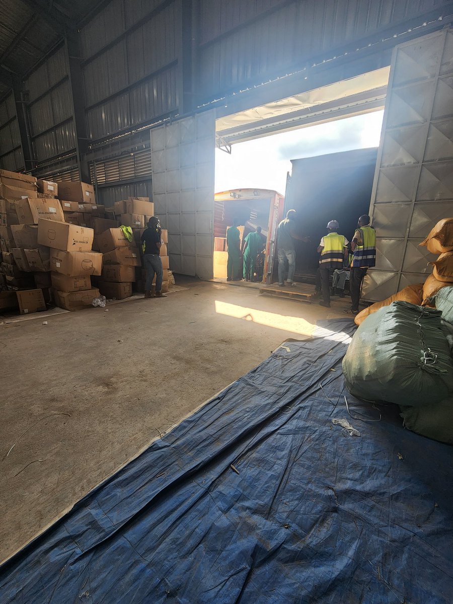 Badiah's tweet photo. When I ask for the Exit Note, she claims there's none despite her delivering my other household items on Friday. @rrainfo whom should I file a complaint/report with? https://t.co/ePl32PwaQi