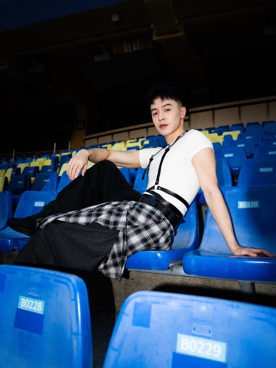 GIDDY UP - NOW UNITED
CONCEPT PHOTO
KRYSTIAN WANG

#NowUnited #GiddyUpNowUnited