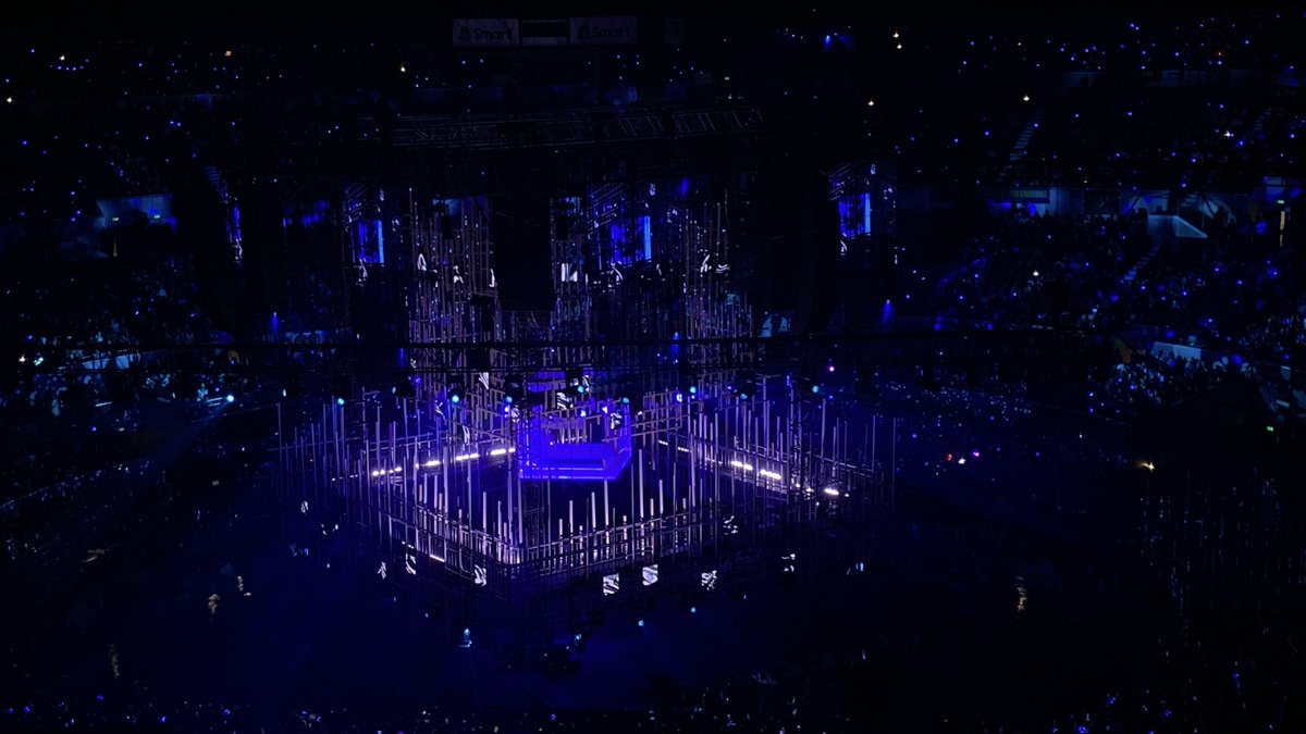dodongwook's tweet photo. GUYS WHAT THE FUCK WHAT THE FUCK WHAT THE FIIUUUUCK THIS IS SO FUCKING LIT. THEY DID THE 360 SO GOOOOOOOD FUCKING HELL

SB19 BACK IN ARANETA
@SB19Official #SB19 #FrancisLibiran
#SB197thAnniversary
#SB19FastZoneConcert https://t.co/tXDFFSZzkt