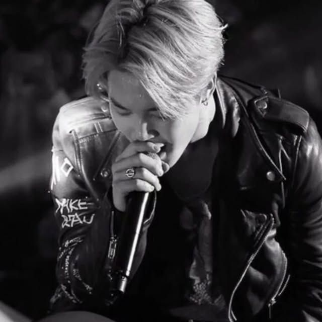 KEEP JIMIN #1 ON FANCAST
VOTE FOR JIMIN NOW
JIMIN FOR KGMA FAVE ARTIST