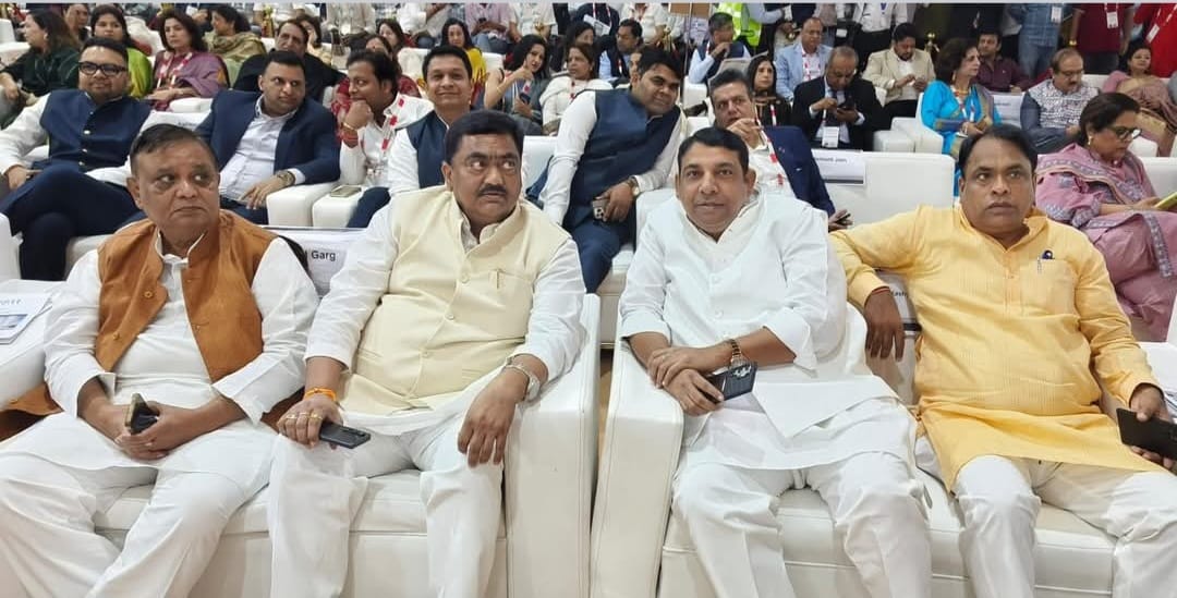 MlcSuresh's tweet image. आज माननीय राष्ट्रपति श्रीमती द्रौपदी मुर्मु जी ने यशोदा मेडिसिटी का उद्घाटन किया – एक अत्याधुनिक स्वास्थ्य संस्थान जो प्रदेश की चिकित्सा सुविधाओं को नई ऊँचाई देगा। 

#Sureshkashyap