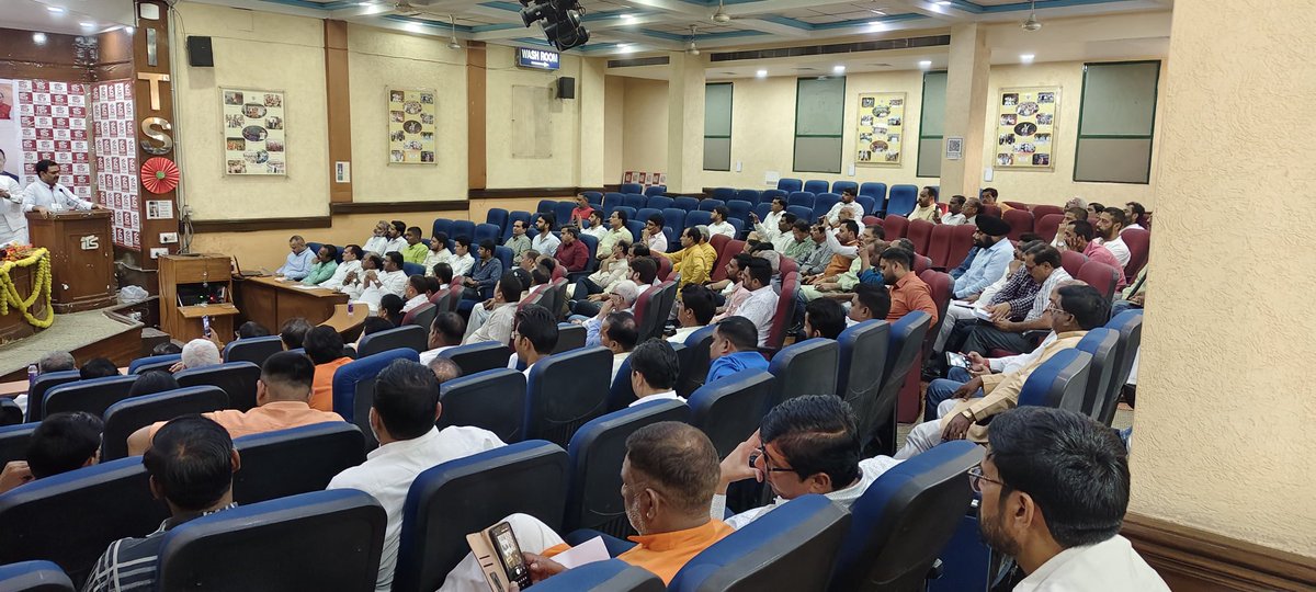 MlcSuresh's tweet image. आज माननीय राष्ट्रपति श्रीमती द्रौपदी मुर्मु जी ने यशोदा मेडिसिटी का उद्घाटन किया – एक अत्याधुनिक स्वास्थ्य संस्थान जो प्रदेश की चिकित्सा सुविधाओं को नई ऊँचाई देगा। 

#Sureshkashyap