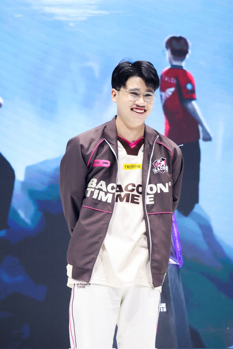 nnsnwpo's tweet photo. อมยิ้มบอยของน้องลูกหมู สดใส ๆ น้า 🫳🏻🤩

#RPL2025Winter ; #BACdiwa 
{ •  #ทีมBaconTime 🗯️💘 } https://t.co/rLzxj1KU4m