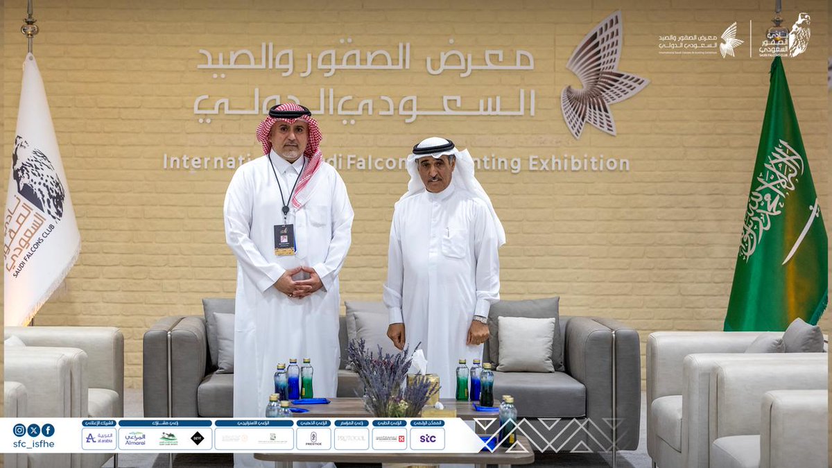 📸 | جانب من زيارة عضو مجلس إدارة نادي الصقور السعودي أ. علي الفوزان لـ #معرض_الصقور_والصيد_السعودي_الدولي 2025 

#عالم_يشبهك
