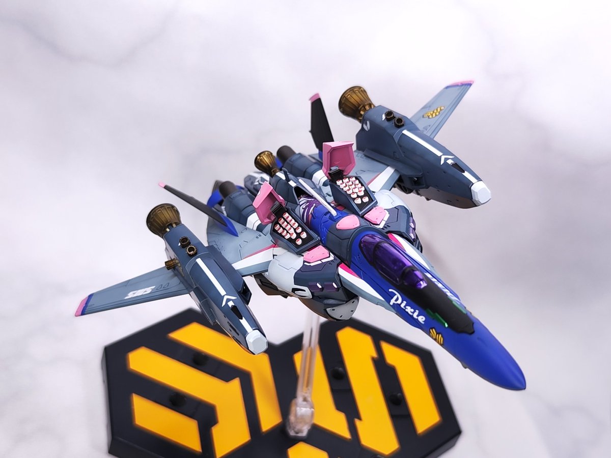 アオシマ　VFG  VF-25A ピクシー小隊カラー　with ネネ・ローラ　完成
#マクロスF 
#アオシマ
