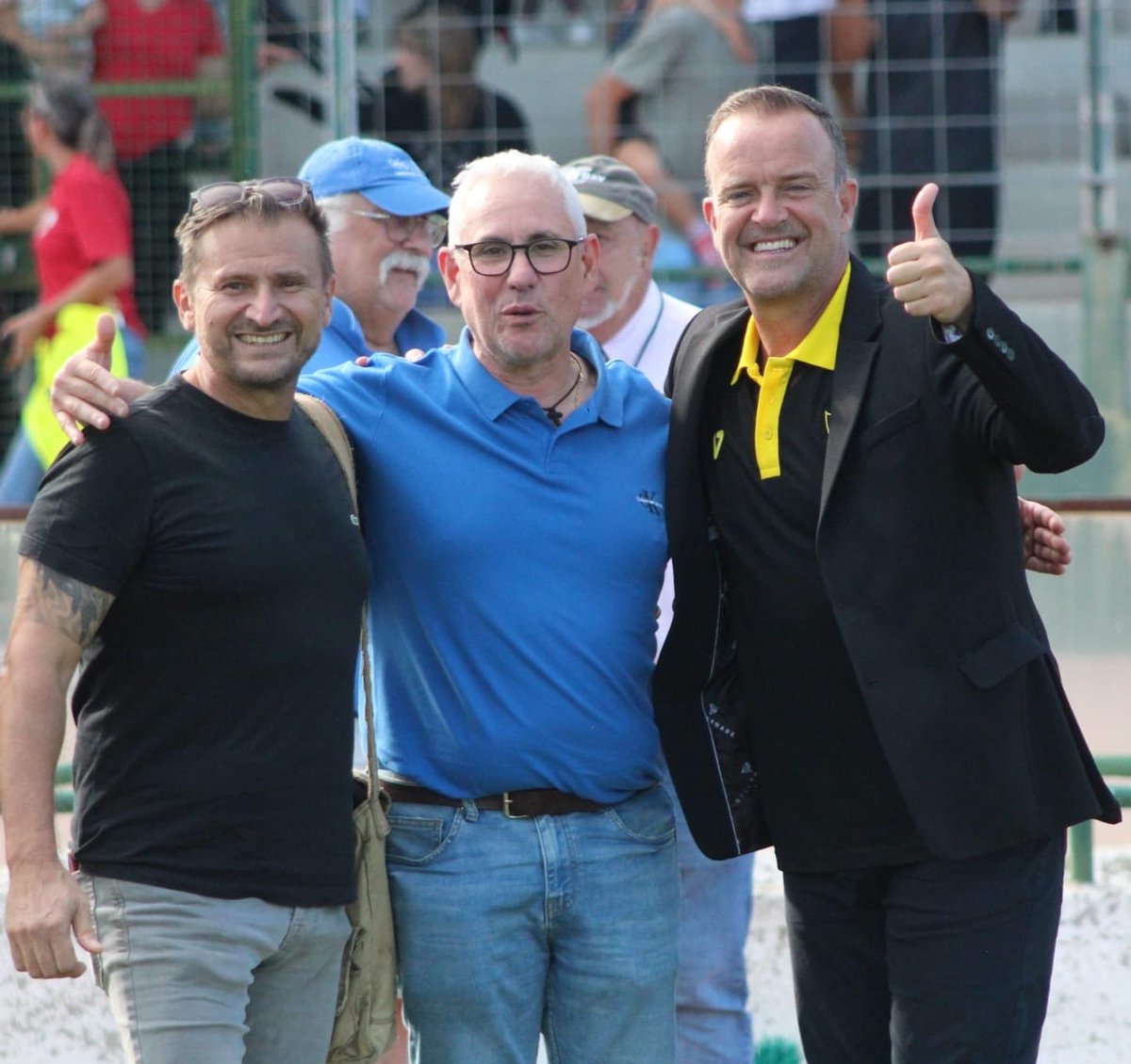 Bon dimanche à tous au rythme des rencontres qui font le bonheur de nos week-ends.