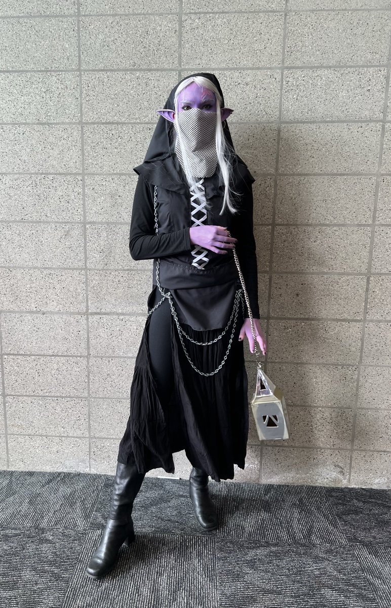 whipped together a vaelus cosplay for con today !!!!! 💜

<a href="/CriticalRole/">Critical Role</a> #criticalrole #cr4