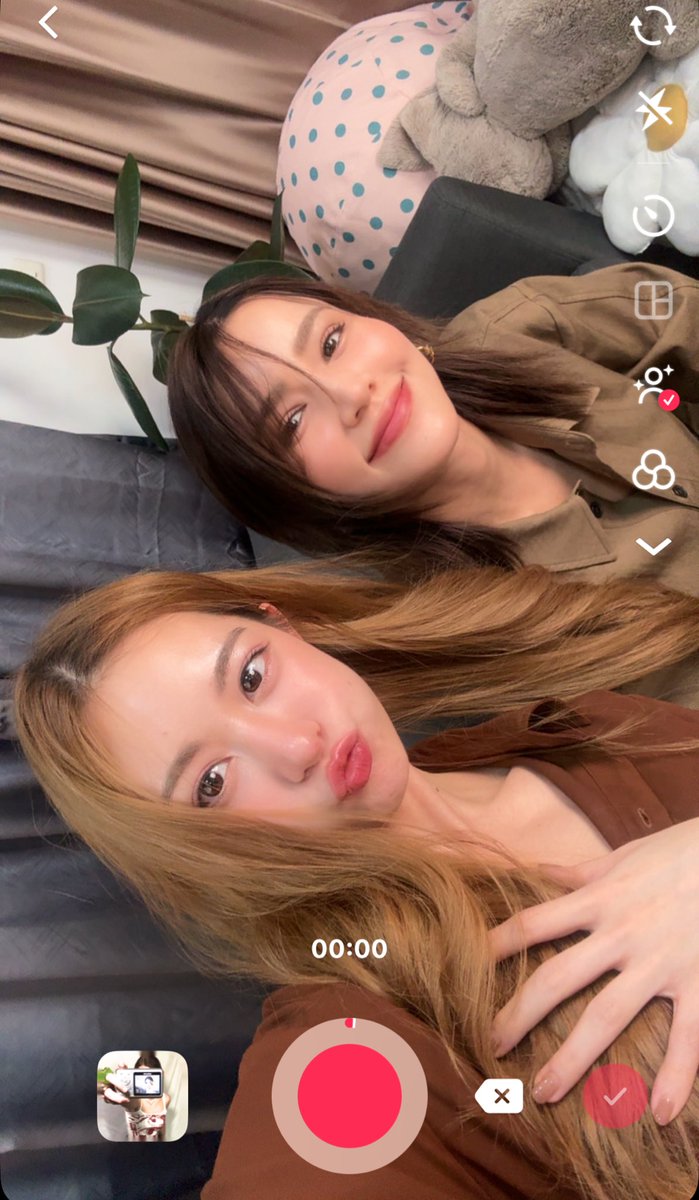 Memibae11's tweet image. เดี๋ยวมาไลฟ์น้า ประมาน19.32ค่า

See you on Live