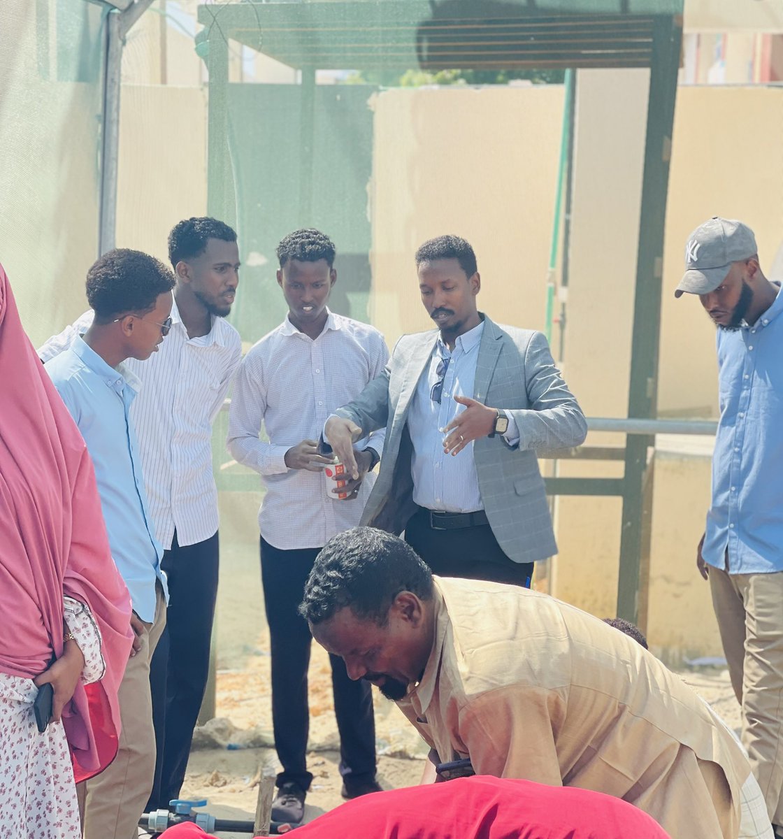 Ooglenuur's tweet photo. This practical training equips young people with modern agricultural techniques that promote climate-smart farming and sustainable livelihoods across Jubbaland.
Together, we are building a new generation of skilled farmers and agripreneurs ready to transform our communities. https://t.co/P0BjmVv6kE