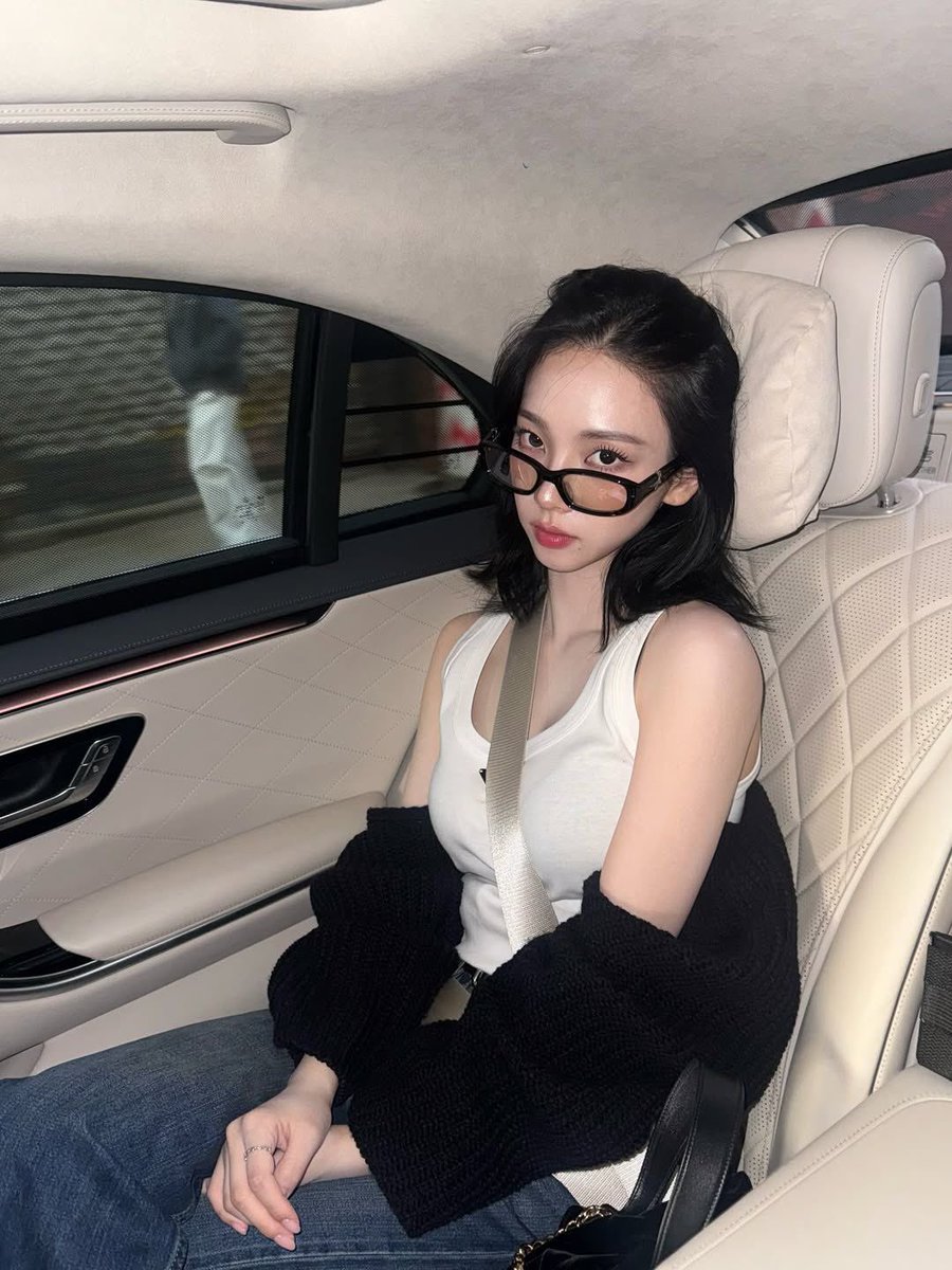 ⚝ Karina (H) tweet media