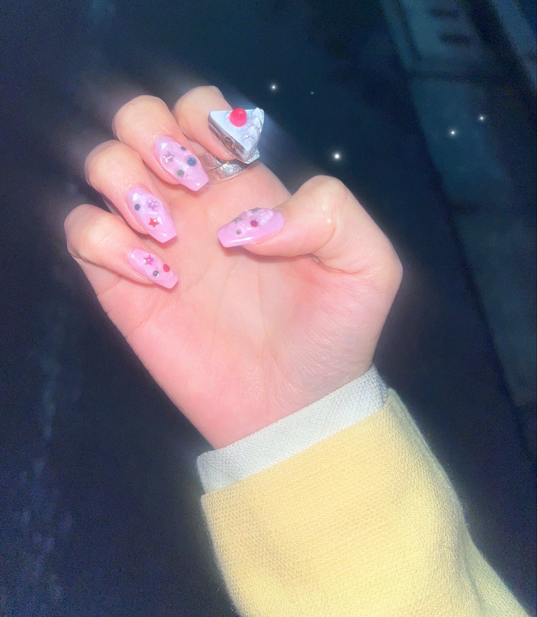 天に星
地に花
つめにケーキ🍰໑ ׄ ۪ ݁ ⑅