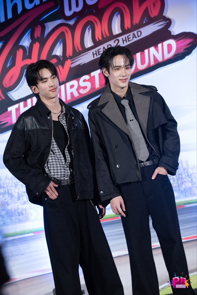 PRSocietyNews's tweet image. จะได้เห็นเคมี #เซิร์ฟจาว่า ออกสู่สายตาทุกคนแล้ว~ มาเป็นกำลังใจให้สองหนุ่มกันใน“ไหนใครว่าพวกมันไม่ถูกกัน Head 2 Head”
HEAD 2 HEAD SERIES EP1
#H2HseriesEP1 
#SurfJava
#swensurf #javabh