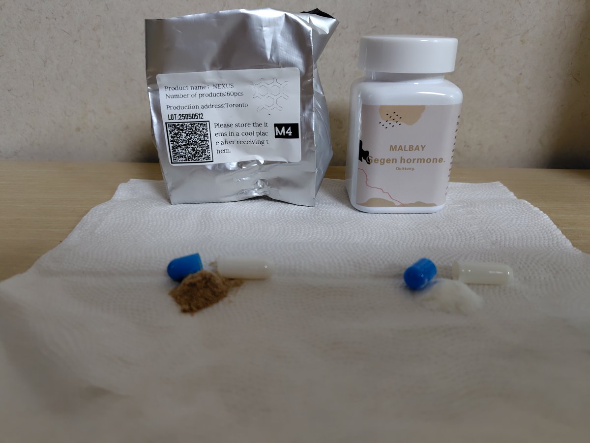 egg54088's tweet photo. 一樣的膠囊，不同的內容物，德版白色粉末無味有點像澱粉，Nxxx 棕色粉末嚐起來有股中藥味 https://t.co/NrXpDQ2yL2