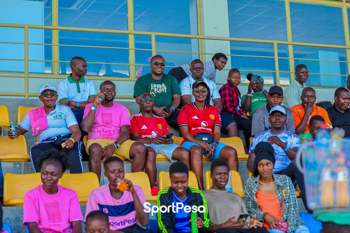 SportPesa's tweet photo. 📍Raila Odinga Stadium ,Homabay 

Mafans eeeeh…..Mafans aaaaah !🔥For the love of the Game ⚽️

#SPChezaDimba  #TujiaminiNaSportPesa https://t.co/hMCXtNw68B
