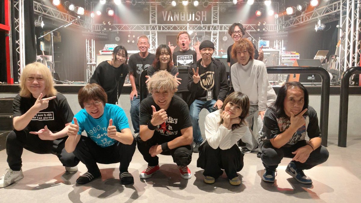 LINDBERGinfo's tweet photo. 本日の"LIVE VANQUISH"
≡≡≡≡≡≡≡≡≡≡≡
♪VANQUISH STAFF
音響/金子さん
照明/藤堂さん
スタッフ/森本さん
オーナー/川口さん 

🎹Support Keybords
ダーリン佐藤さん

✈LIND TEAM
PA/ポンちゃん、Tech/ジェロさん、Tech/佐藤さん 

お世話になりました!!!!

#LINDBERG #リンドバーグ #BlackSpiderTour