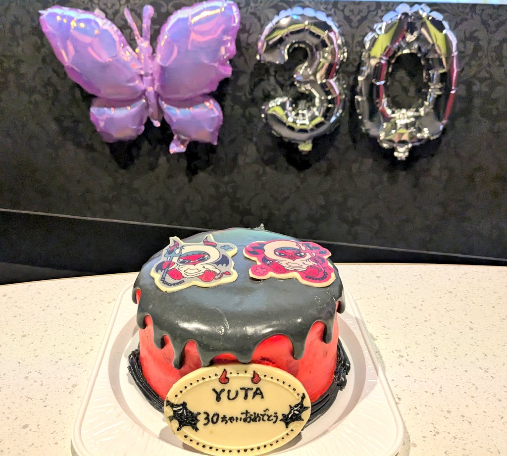 s1a0s2a6's tweet image. 大画面でHOPE鑑賞会最高でした
悠太くんお誕生日おめでとう!
PERSONA発売おめでとう!
YUTA 30 the PERSONA rises from EMBER
#HAPPYYUTADAY 
#中本悠太誕生祭2025_PERSONA発売