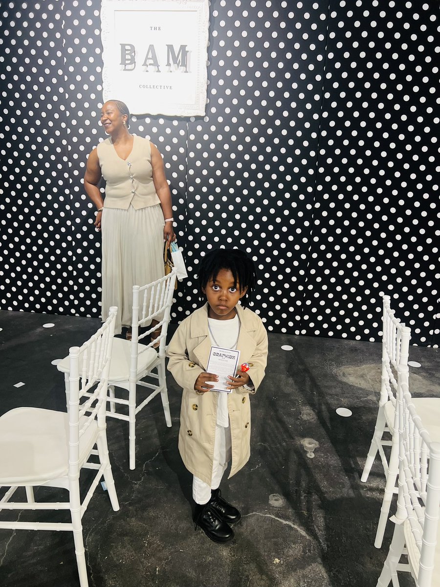 Enica_seshoka's tweet image. Backstage at Bam collective🇿🇦🫶🏼