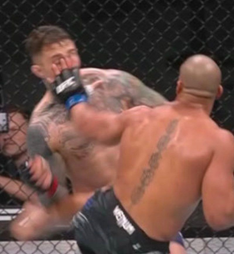 ROMBSPORTGAME's tweet photo. 🆕 Fresh update:
‼️ Medical staff have confirmed that Tom Aspinall did NOT suffer a serious eye injury 👁️
#UFC #UFC321 #Aspinall #Gane #MMA #FightNight #Octagon #InjuryUpdate #BreakingNews #CombatSports #ROMB https://t.co/QYualaMJrg