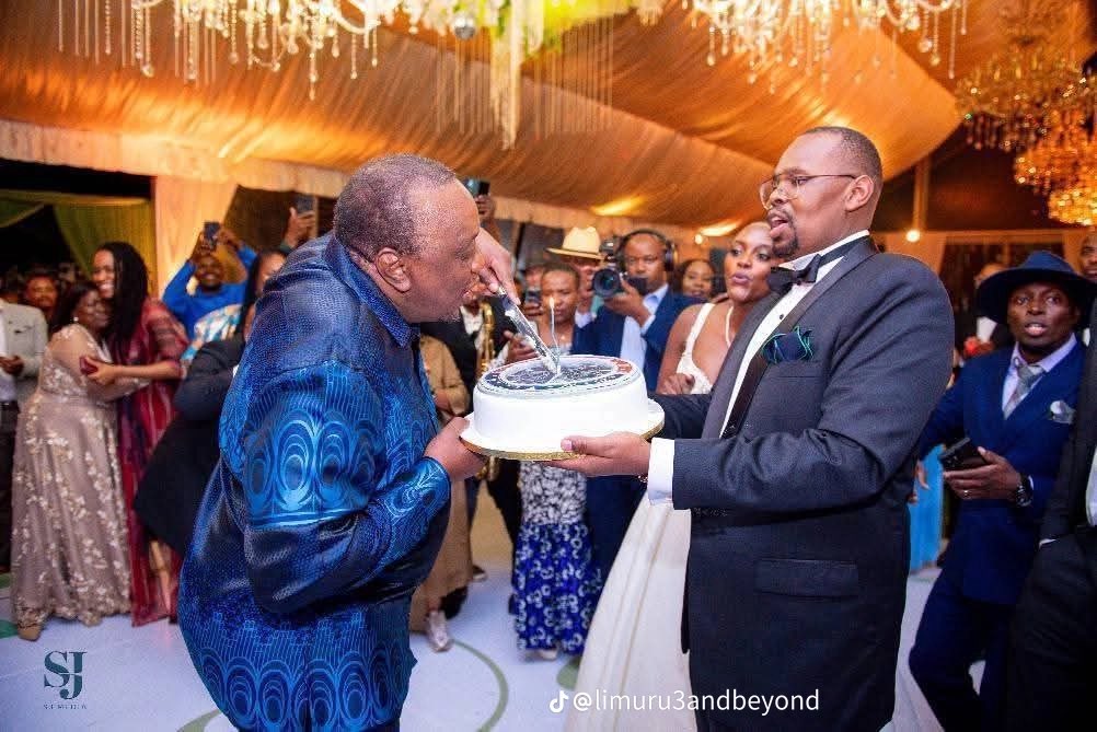 jimNjue_'s tweet image. Former President Uhuru couldn't believe his eyes when he attended a wedding, only to be surprised with a cake to celebrate his 64th birthday.
