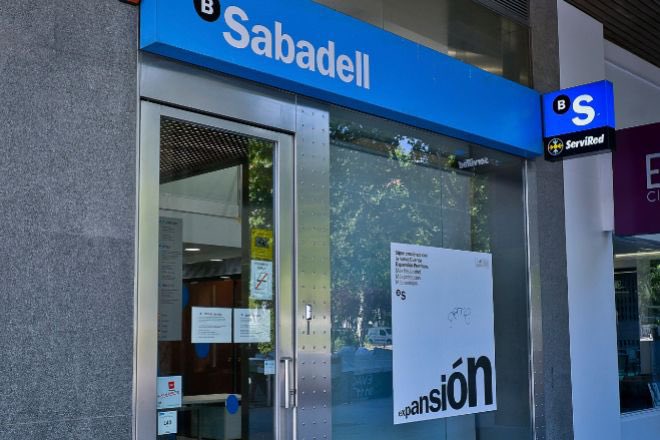 Hen Mazzig (@henmazzig) on Twitter photo Israelis in Spain report frozen bank accounts amid new royal decree “against the genocide in Gaza.”
Spain’s Banco Sabadell is facing accusations of discriminatory treatment after demanding that all its Israeli clients sign declarations confirming they have no business ties to Israelis in Spain report frozen bank accounts amid new royal decree “against the genocide in Gaza.”
Spain’s Banco Sabadell is facing accusations of discriminatory treatment after demanding that all its Israeli clients sign declarations confirming they have no business ties to