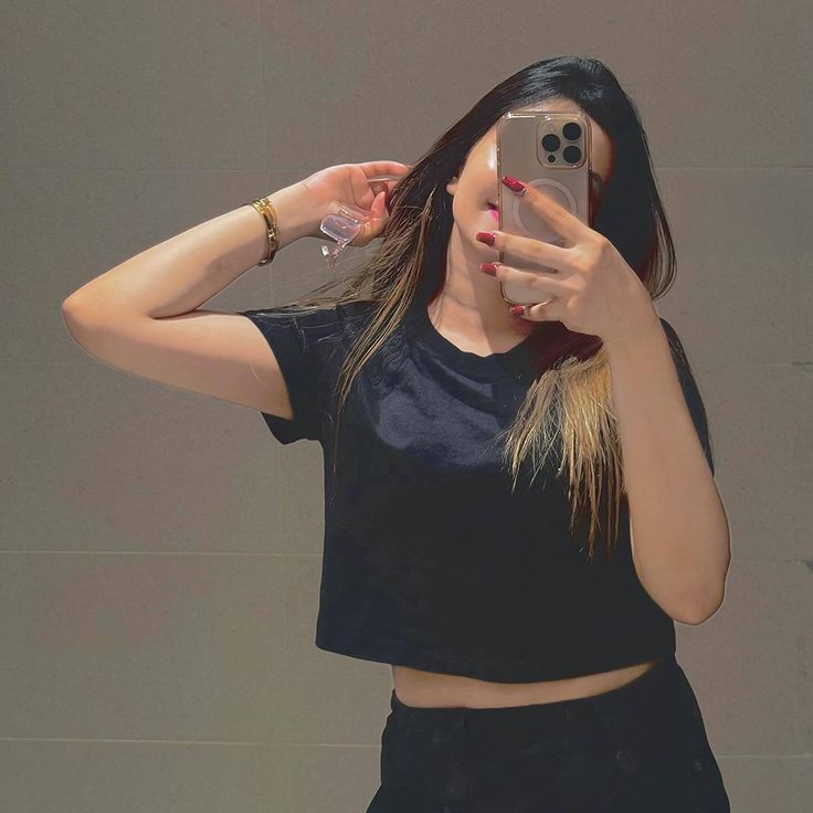 आपको दारू और मेरे में से एक को चुनना है