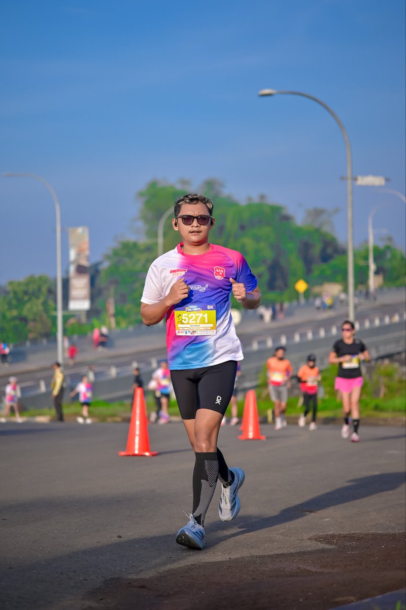 DaeHidayat's tweet photo. EarthRun2025 #KBP #berLARIan https://t.co/4wEOpZw4Hg