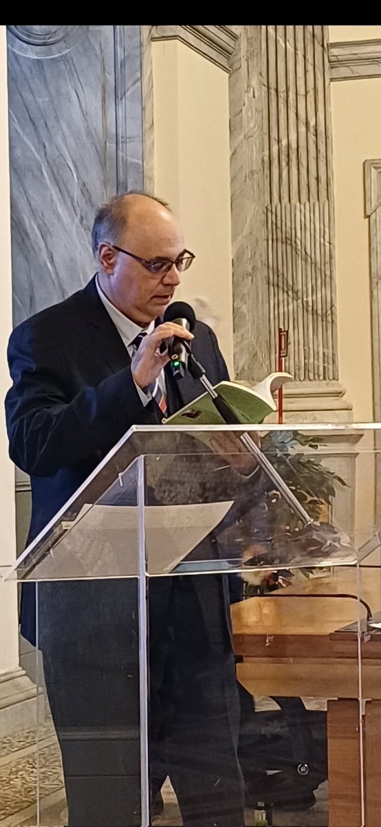 calli_01's tweet photo. Venerdì scorso 24 ottobre 2025 alla premiazione al Ministero della Cultura, 1• premio libro di poesie edito, per la  mia Raccolta poetica "Lucente bagliore" nel Concorso Letterario Terzo Millennio (bandito da CAPIT - F.I.A.L.)Ringrazio la giuria per il prestigioso riconoscimento https://t.co/TUsn1xH9x5