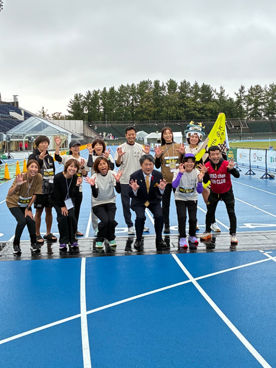 MayorKanazawa's tweet photo. 2025/10/26
金沢マラソン2025
大会は、無事、終了しました。
ランナーやボランティア、沿道で応援してくださった皆さん、雨の中、本当にありがとうございました！。
#金沢マラソン
#kanazawamarathon 
@knzwmarathon https://t.co/9DY5F2DsDd