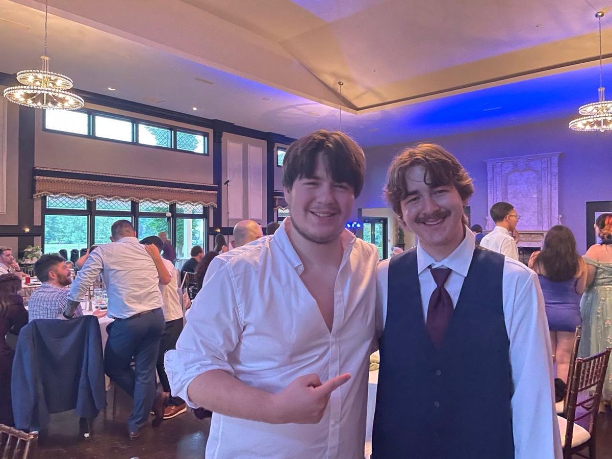 DAGG_YouTube's tweet image. Happy Birthday to my favorite Canadian 🇨🇦 @Linkachu33