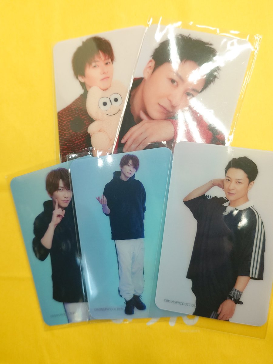 REDNABE's tweet photo. 【交換】Lead　クリアトレカ

求→画像1枚目♥、画像2枚目赤丸
譲→画像3枚目

本日名古屋夜公演前後に交換可能です。または郵送交換。宜しくお願いします。 https://t.co/L5BRQH4fX8