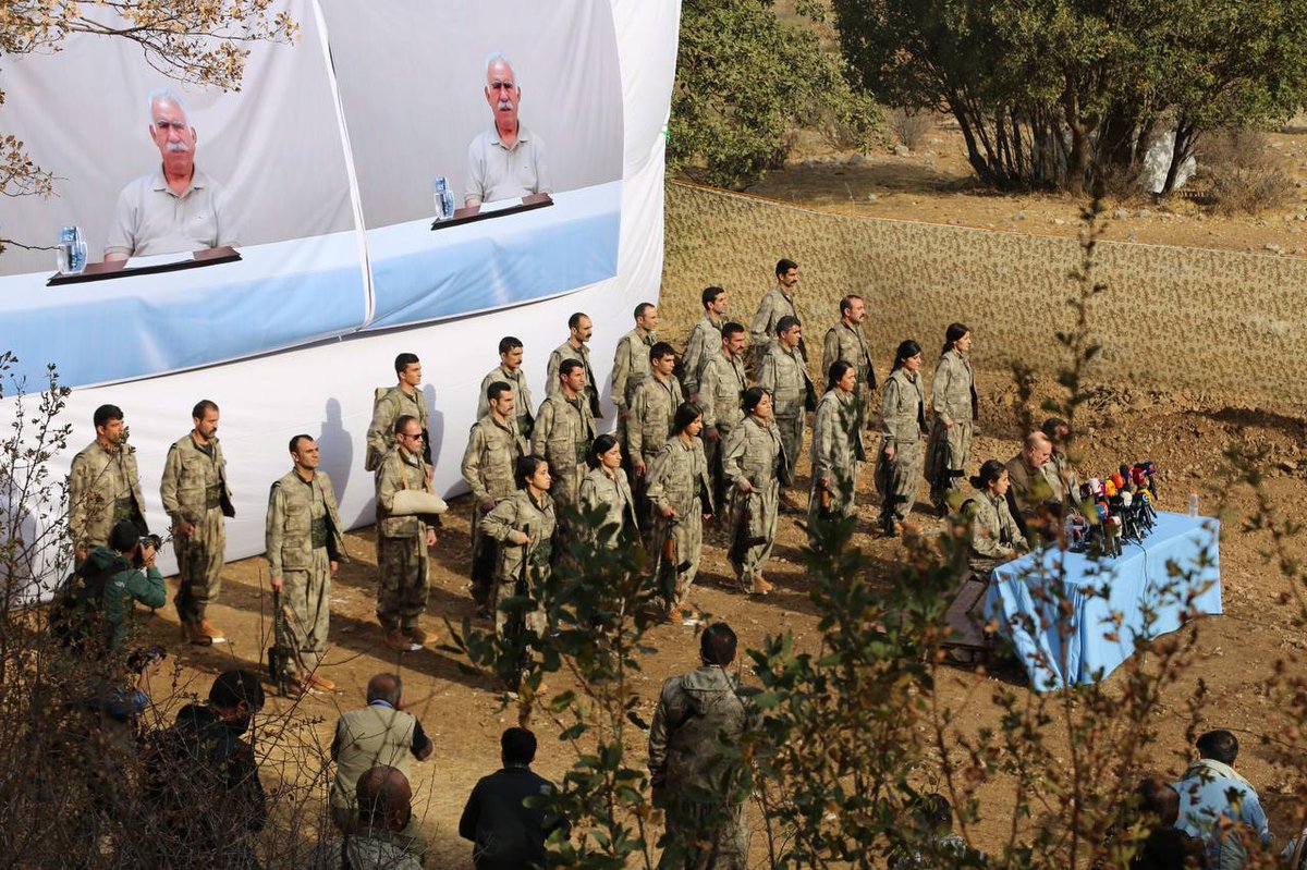 ZanaAlali's tweet photo. #PKK  announced the withdrawal of its fighters from #Türkiye

A surprising move that shakes the regional landscape.

Are we witnessing the beginning of peace or a repositioning before the storm?
#Kurds #KurdsOnAlert https://t.co/2t0dJyJHxH