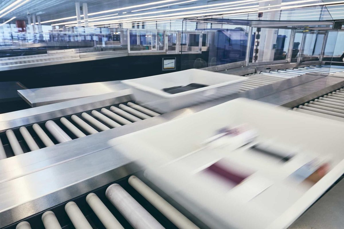 cybercommandllc's tweet image. Printers shouldn't drain your IT team or your budget. Between supply issues, maintenance headaches, and hidden costs, unmanaged print environments add unnecessary complexity to your business.
With Managed Print Services from Cy...
cybercommand.com/managed-print-…