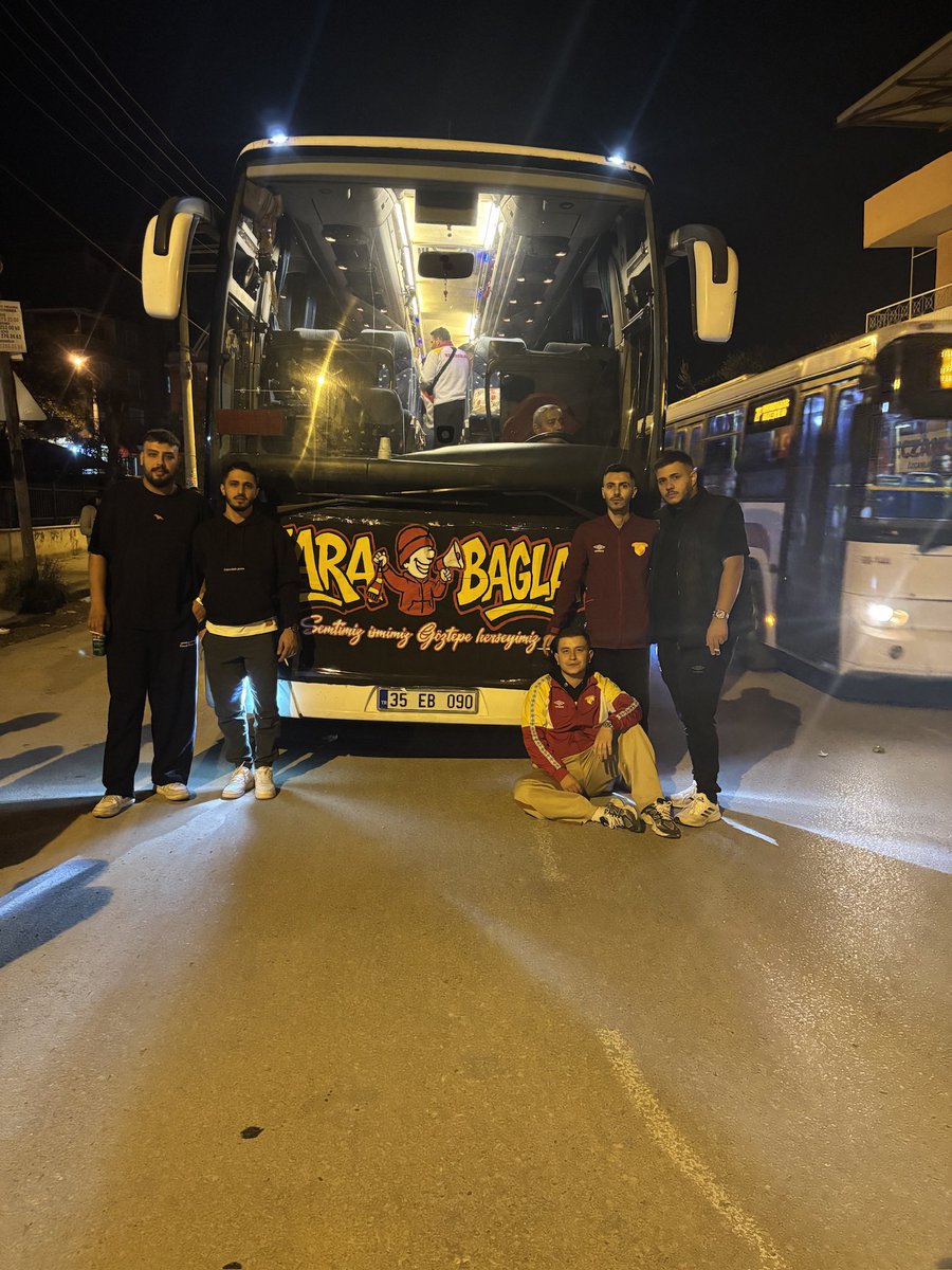İZMİR - istanbul yolu GÖZTEPE aşkıyla dolu !
Şaşkın :) <a href="/ultrAslan35/">ultrAslan İZMİR</a> <a href="/ultrAslanUNI/">ultrAslan UNI</a>