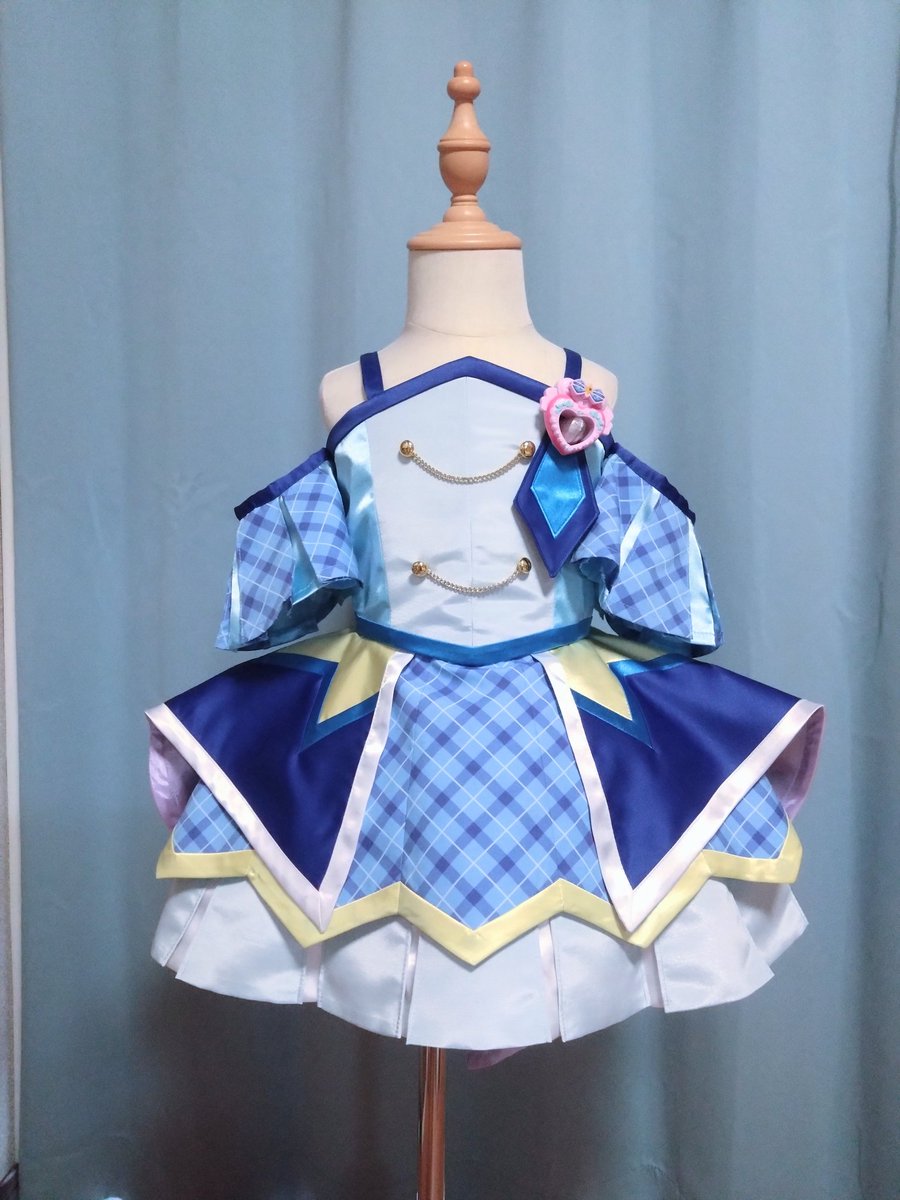 sawa_cos3d's tweet photo. 子ども用キュアアイドルとキュアウインク、とりあえず完成の写真あげておこう📷（パーツあれこれ足りないけど😅） https://t.co/cOkEmvkBfA