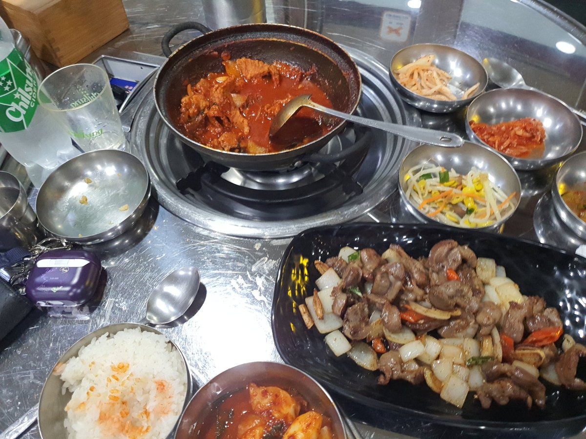 맛저 하세요
먹다가 '아맞다!!' 하고 후다닥 찍었어요